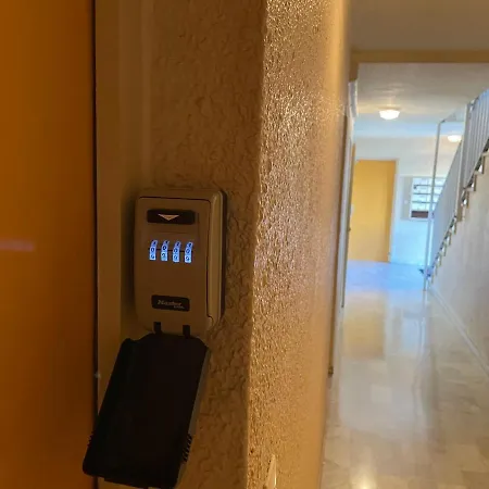 - Les Pieds Dans L'eau Agreable En Toutes Saisons 4 Couchages - Climatisation - Parking Prive - Piscine Sur - Vue Magnifique Et Rare - Situation Optimum - Les Argonautes - Ile Des Pecheurs - Cap D'agde *