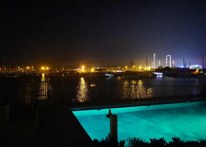 アパート - Les Pieds Dans L'eau Agreable En Toutes Saisons 4 Couchages - Climatisation - Parking Prive - Piscine Sur - Vue Magnifique Et Rare - Situation Optimum - Les Argonautes - Ile Des Pecheurs - Cap D'agde *