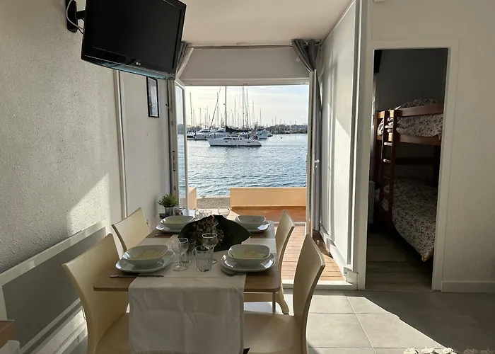 - Les Pieds Dans L'eau Agreable En Toutes Saisons 4 Couchages - Climatisation - Parking Prive - Piscine Sur - Vue Magnifique Et Rare - Situation Optimum - Les Argonautes - Ile Des Pecheurs - Cap D'agde アグド