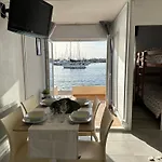 - Les Pieds Dans L'eau Agreable En Toutes Saisons 4 Couchages - Climatisation - Parking Prive - Piscine Sur - Vue Magnifique Et Rare - Situation Optimum - Les Argonautes - Ile Des Pecheurs - Cap D'agde Agde