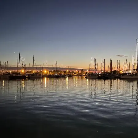 Apartman - Les Pieds Dans L'eau Agreable En Toutes Saisons 4 Couchages - Climatisation - Parking Prive - Piscine Sur - Vue Magnifique Et Rare - Situation Optimum - Les Argonautes - Ile Des Pecheurs - Cap D'agde Agde