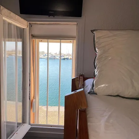 - Les Pieds Dans L'eau Agreable En Toutes Saisons 4 Couchages - Climatisation - Parking Prive - Piscine Sur - Vue Magnifique Et Rare - Situation Optimum - Les Argonautes - Ile Des Pecheurs - Cap D'agde