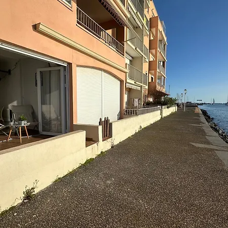 - Les Pieds Dans L'eau Agreable En Toutes Saisons 4 Couchages - Climatisation - Parking Prive - Piscine Sur - Vue Magnifique Et Rare - Situation Optimum - Les Argonautes - Ile Des Pecheurs - Cap D'agde Agde