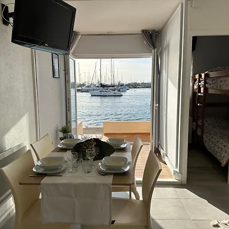 - Les Pieds Dans L'eau Agreable En Toutes Saisons 4 Couchages - Climatisation - Parking Prive - Piscine Sur - Vue Magnifique Et Rare - Situation Optimum - Les Argonautes - Ile Des Pecheurs - Cap D'agde Agde