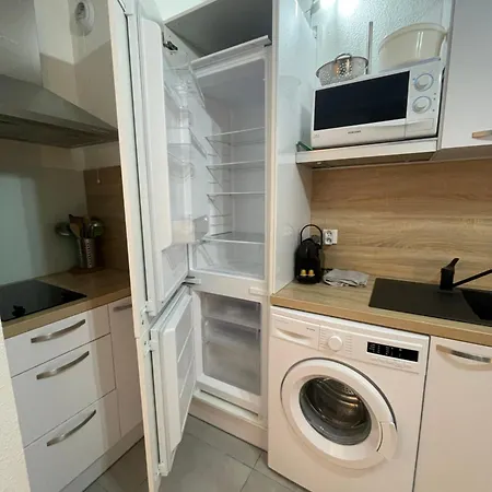 - Les Pieds Dans L'eau En Toutes Saisons 4 Couchages - Climatisation - Parking Privé - Piscine Sur - Vue Magnifique Et Rare - Situation Optimum - Les Argonautes - Ile Des Pêcheurs - Cap D'agde Appartamento