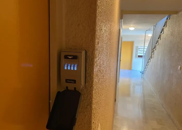 - Les Pieds Dans L'eau En Toutes Saisons 4 Couchages - Climatisation - Parking Privé - Piscine Sur - Vue Magnifique Et Rare - Situation Optimum - Les Argonautes - Ile Des Pêcheurs - Cap D'agde *