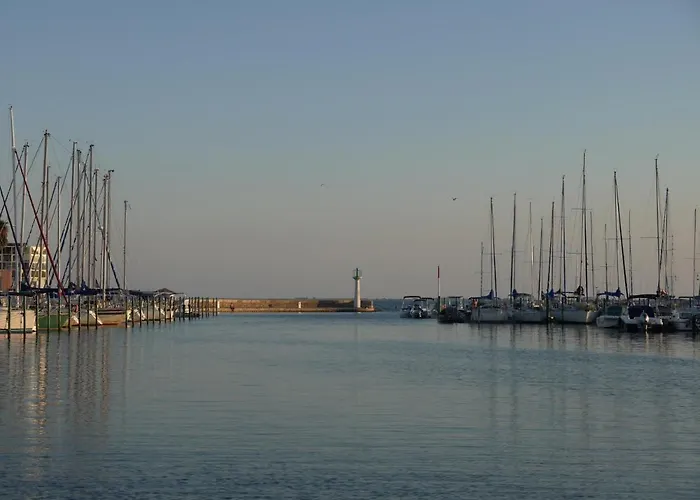 - Les Pieds Dans L'eau En Toutes Saisons 4 Couchages - Climatisation - Parking Privé - Piscine Sur - Vue Magnifique Et Rare - Situation Optimum - Les Argonautes - Ile Des Pêcheurs - Cap D'agde Agde